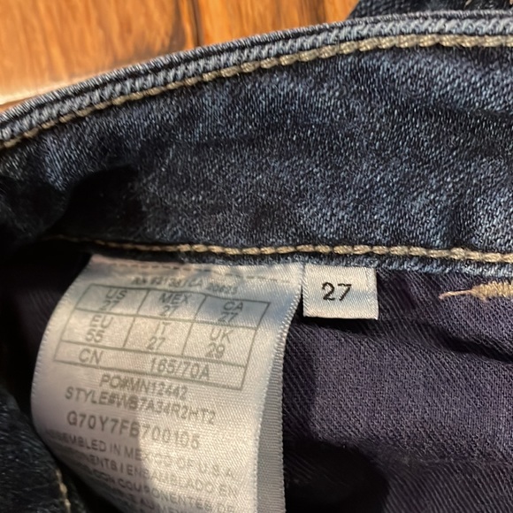 Guess High Rise Jeans - Picture 3 of 4